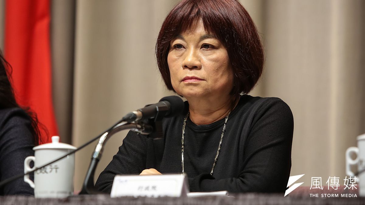 國發會今發布2018年12月景氣燈號,跌至藍燈,國發會坦言景氣有走緩現象。圖為國發會主委陳美伶。(資料照,顏麟宇攝) 國發會今發布2018年12月景氣燈號,跌至藍燈,國發會坦言景氣有走緩現象。圖為國發會主委陳美伶。(資料照,顏麟宇攝)