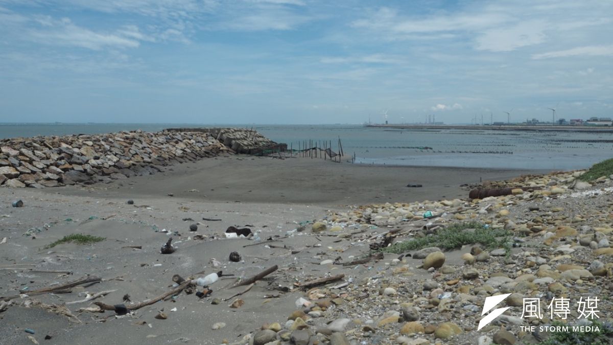 彰化發展離岸風電,但卻傳出交通部擴大航道寬度、從7海哩增為9海哩,讓原本的開發量能少了三成(資料照片,尹俞歡攝) 彰化發展離岸風電,但卻傳出交通部擴大航道寬度、從7海哩增為9海哩,讓原本的開發量能少了三成(資料照片,尹俞歡攝)