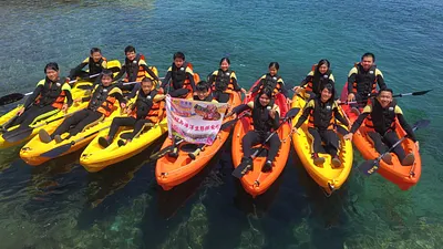 台東縣救國團今夏七、八月份規劃3梯次的「綠島海洋生態探索營」,將帶領青年朋友們暫別都市塵囂,體驗浮潛、泡湯、踏浪、古道、獨木舟等活動。(圖/台東縣政府提供)