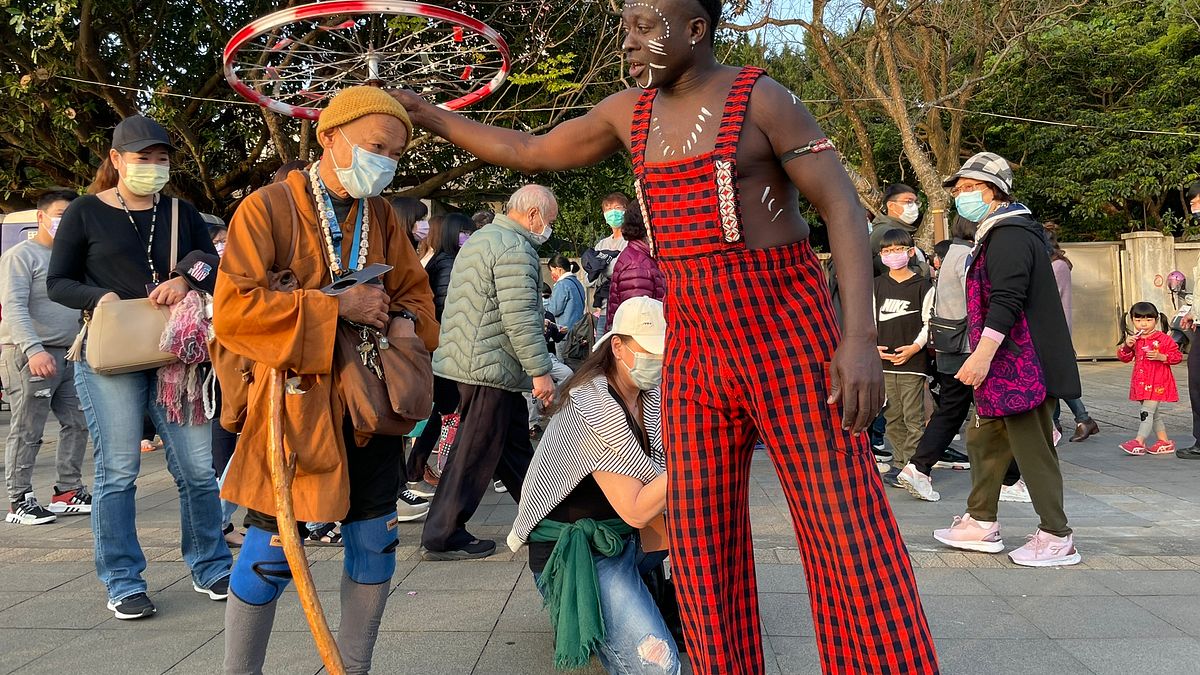 2022「Just FUN新北」街頭文化節活動現場會有馬戲、雜耍等街頭藝術(圖/新北市政府文化局) 2022「Just FUN新北」街頭文化節活動現場會有馬戲、雜耍等街頭藝術(圖/新北市政府文化局)