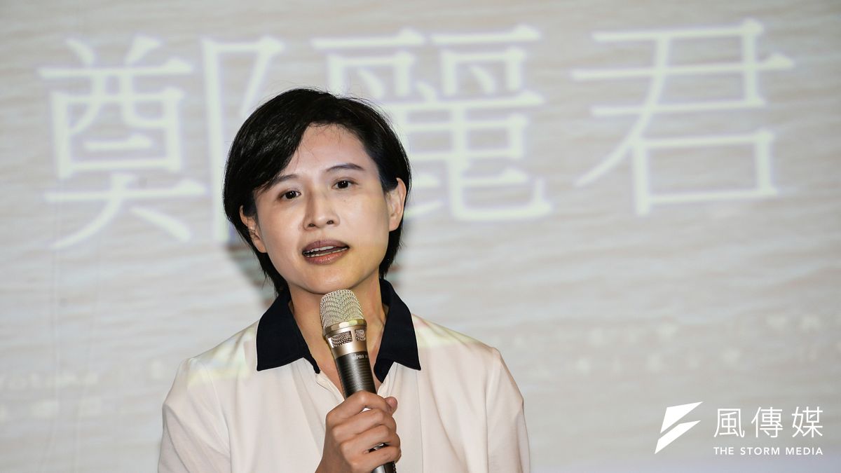 鄭麗君說,過去民進黨第一次執政,推動轉型正義失敗是因為「朝小野大」,沒有辦法修改紀念堂設置條例,無法改變組織。(甘岱民攝) 鄭麗君說,過去民進黨第一次執政,推動轉型正義失敗是因為「朝小野大」,沒有辦法修改紀念堂設置條例,無法改變組織。(甘岱民攝)
