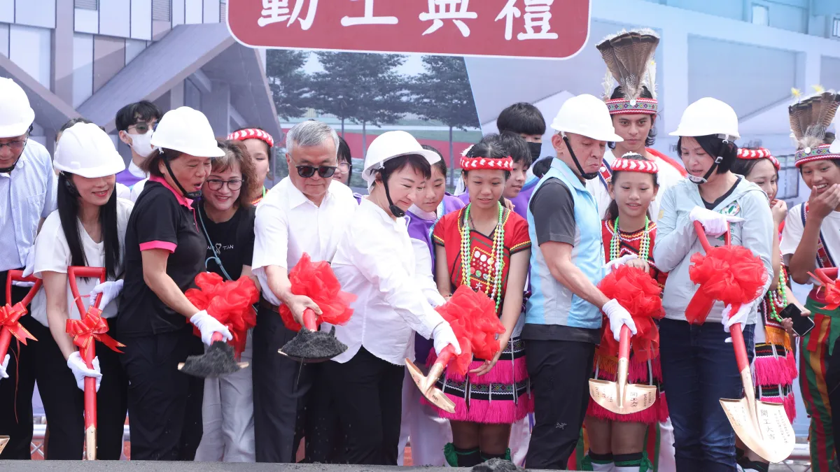 台中市長盧秀燕出席龍井區四箴國中體育館新建工程動土典禮。(圖/台中市政府)