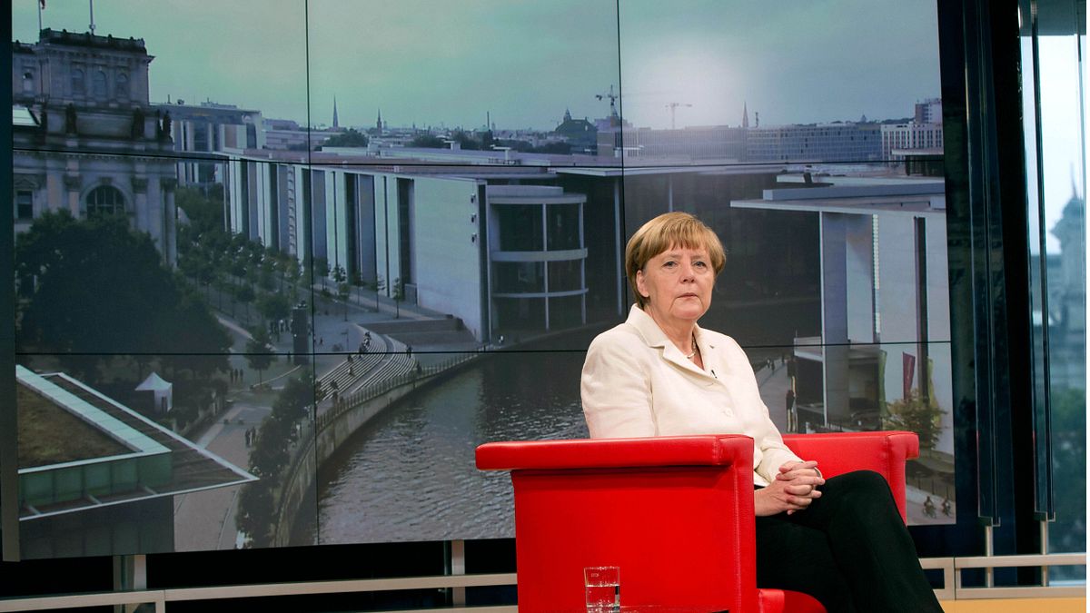 德國總理梅克爾19日接受電視專訪。(美聯社) 德國總理梅克爾19日接受電視專訪。(美聯社)