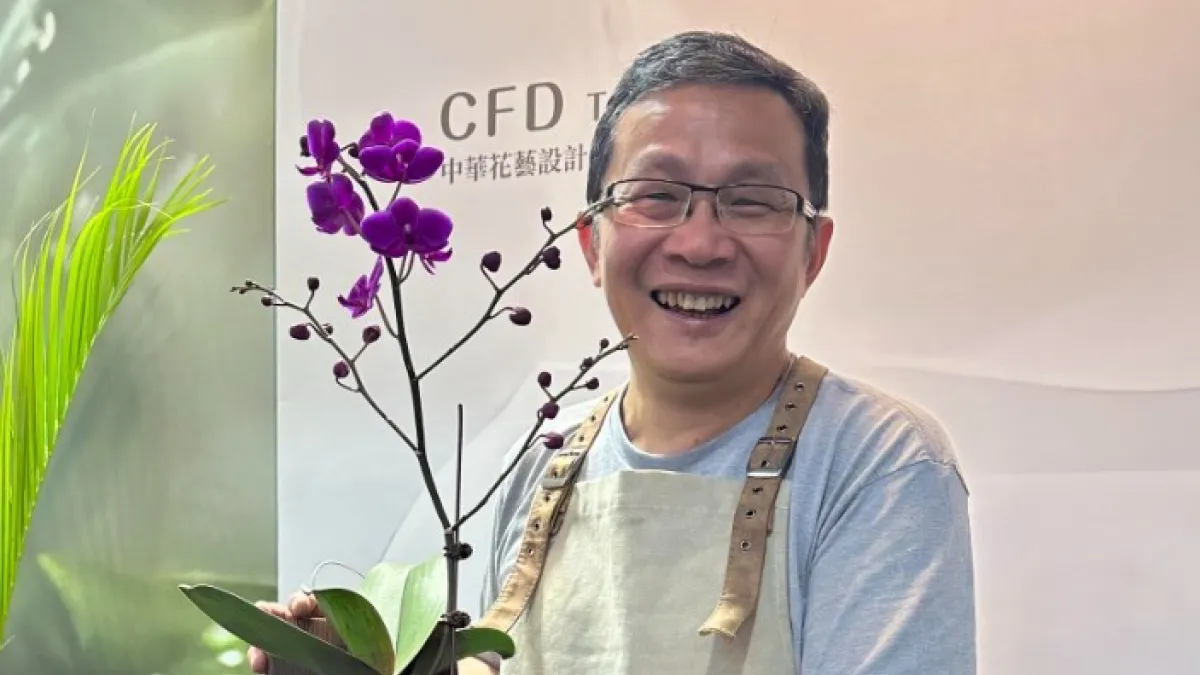 政治評論員陳東豪認為政府在管理菸品的政策上明顯失能,還等於鼓勵走私加熱菸。(圖/翻攝自陳東豪臉書)
