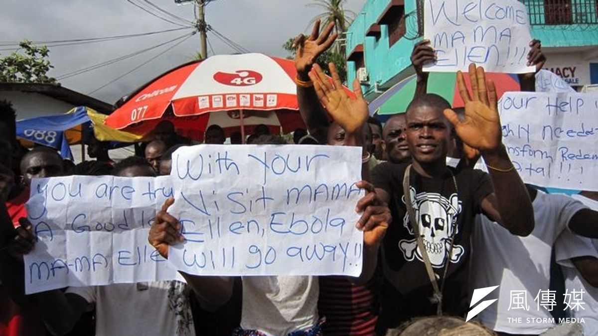 西非賴比瑞亞伊波拉病毒肆虐,民眾抗議政府應對無方。(美聯社) 西非賴比瑞亞伊波拉病毒肆虐,民眾抗議政府應對無方。(美聯社)