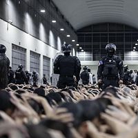 エルサルバドル最高レベル、中南米最大の刑務所CECOT(テロリスト制圧センター)。(Nayib Bukele公式フェイスブックより) エルサルバドル最高レベル、中南米最大の刑務所CECOT(テロリスト制圧センター)。(Nayib Bukele公式フェイスブックより)