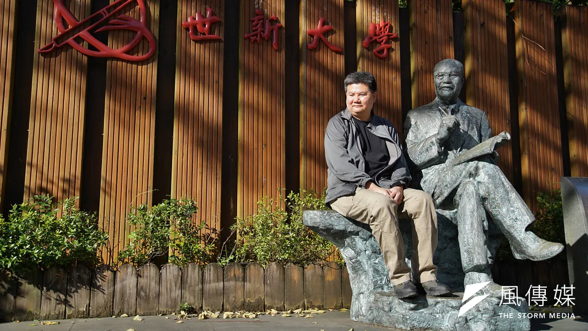 導演李惠仁紀錄片《上學去》,探討高等教育愈趨惡化的現象。(盧逸峰攝) 導演李惠仁紀錄片《上學去》,探討高等教育愈趨惡化的現象。(盧逸峰攝)