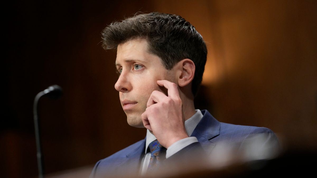 2023年5月16日,OpenAI執行長阿特曼在參議院委員會就人工智慧的潛力及其風險作證。(美聯社) 2023年5月16日,OpenAI執行長阿特曼在參議院委員會就人工智慧的潛力及其風險作證。(美聯社)