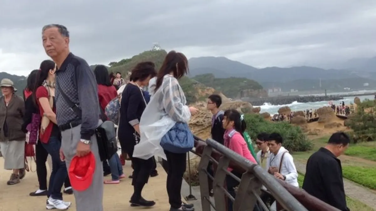 近期日本首相高市早苗「臺灣有事」的言論,引發中國大陸強烈反彈並呼籲民眾避免赴日旅遊,導致陸客的出境旅遊熱點出現大洗牌。(示意圖/呂紹煒攝) 近期日本首相高市早苗「臺灣有事」的言論,引發中國大陸強烈反彈並呼籲民眾避免赴日旅遊,導致陸客的出境旅遊熱點出現大洗牌。(示意圖/呂紹煒攝)