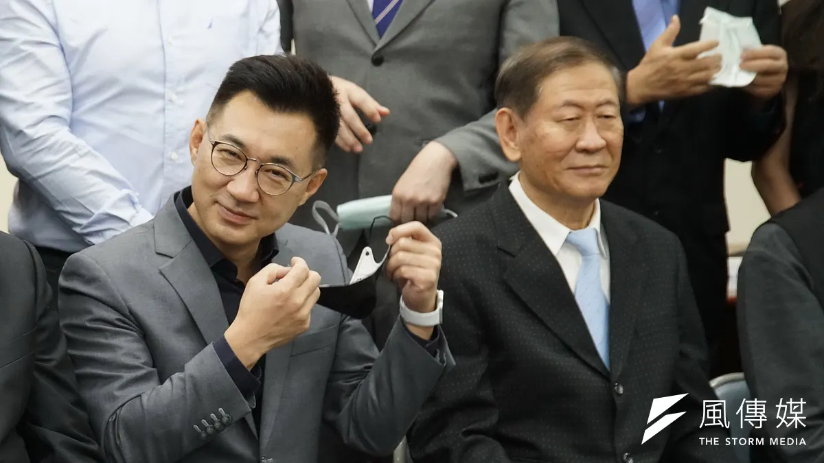 江啟臣(左)任用臧幼俠(右)接任黃復興黨部主委引發反彈。(盧逸峰攝)