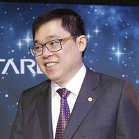 スターラックス航空・張国煒会長(写真参照)は長男・張国華を「裏切り者・経営能力が低い」と厳しく指摘、三男・張国政を「愚かで皆を裏切った」と批判した(資料写真、郭晉瑋撮影) スターラックス航空・張国煒会長(写真参照)は長男・張国華を「裏切り者・経営能力が低い」と厳しく指摘、三男・張国政を「愚かで皆を裏切った」と批判した(資料写真、郭晉瑋撮影)