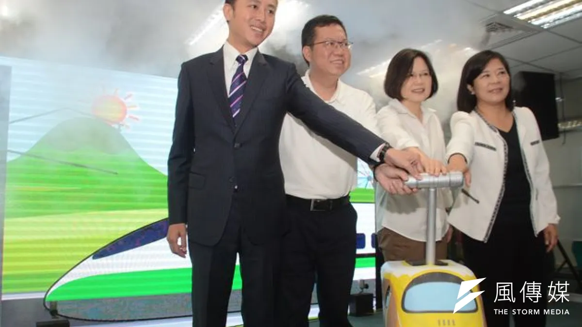 民進黨喊出集中選票,拉回前民進黨市長蔡仁堅的選票,在新竹市逆轉選情。(圖為民進黨拉台桃竹苗選情,啟動經濟列車/資料照/宋小海攝)