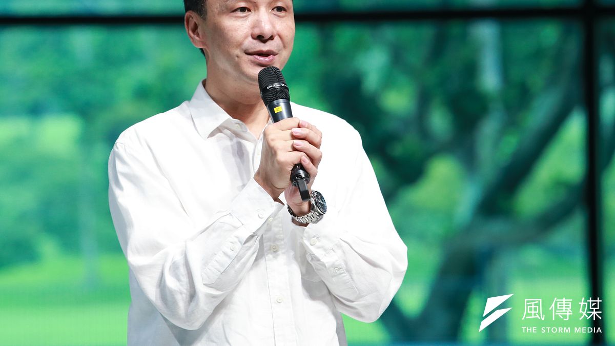 朱立倫日前拋出「不會參選2016」的說法,為政壇投下震撼彈,他今天表示將於5月16日向外界報告過程與細節,但強調決定不會改變。(林韶安攝) 朱立倫日前拋出「不會參選2016」的說法,為政壇投下震撼彈,他今天表示將於5月16日向外界報告過程與細節,但強調決定不會改變。(林韶安攝)