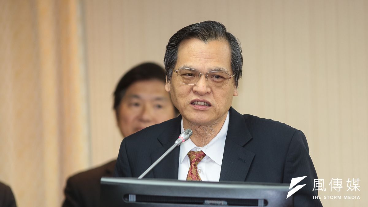 陸委會主委陳明通表示,溝通之後請前海協會長陳雲林來台弔唁前海基會董事長江丙坤行程中,不要拜訪連戰。(顏麟宇攝) 陸委會主委陳明通表示,溝通之後請前海協會長陳雲林來台弔唁前海基會董事長江丙坤行程中,不要拜訪連戰。(顏麟宇攝)