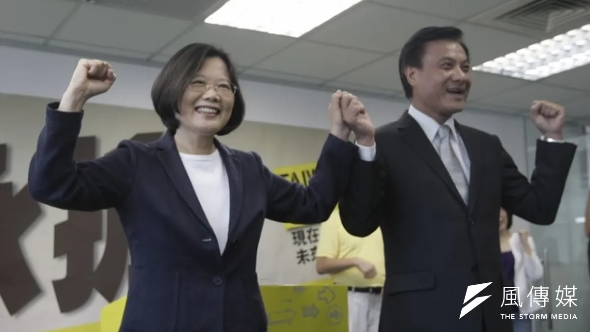 蔡英文(左)過年前已表明參選民進黨主席的態度,核心幕僚蘇嘉全今將下達動員令。(吳逸驊攝)
