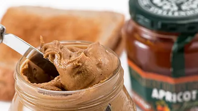 花生醬、香草冰淇淋、牙膏... 日常生活中的物品裡添加了什麼令人驚訝的添加物呢?(stevepb@pixabay)