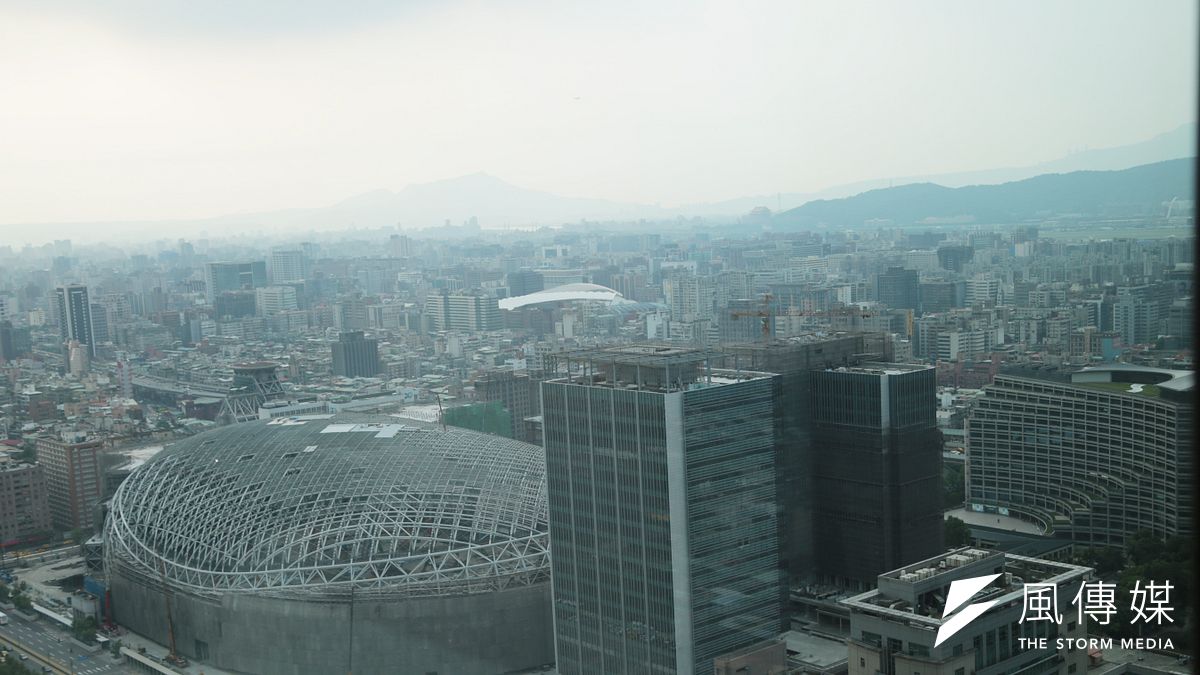 一顆「大巨蛋」還沒完成,就已經有2件訴願、1件訴訟、1件仲裁爭議。(資料照,余志偉攝) 一顆「大巨蛋」還沒完成,就已經有2件訴願、1件訴訟、1件仲裁爭議。(資料照,余志偉攝)