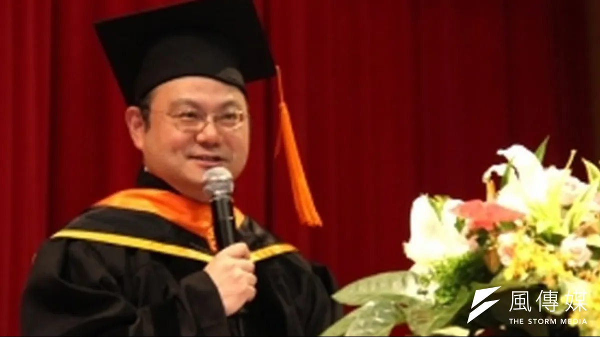 龍華科技大學校長葛自祥28日向總統馬英九建議,應傾聽學生的聲音。(取自龍華科技大學電子報)