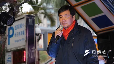 民進黨秘書長洪耀福說,不管是前輩或是黨內年輕的新秀,黨的立場都一致,都樂見其成,希望他們積極表態,爭取人民的支持。(顏麟宇攝)