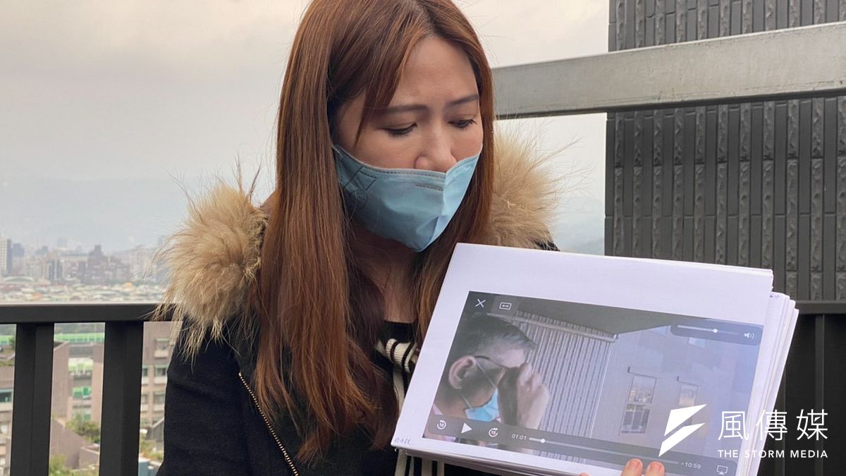 民進黨台北市議員陳怡君細數大龍新城的種種缺失。(方炳超攝) 民進黨台北市議員陳怡君細數大龍新城的種種缺失。(方炳超攝)