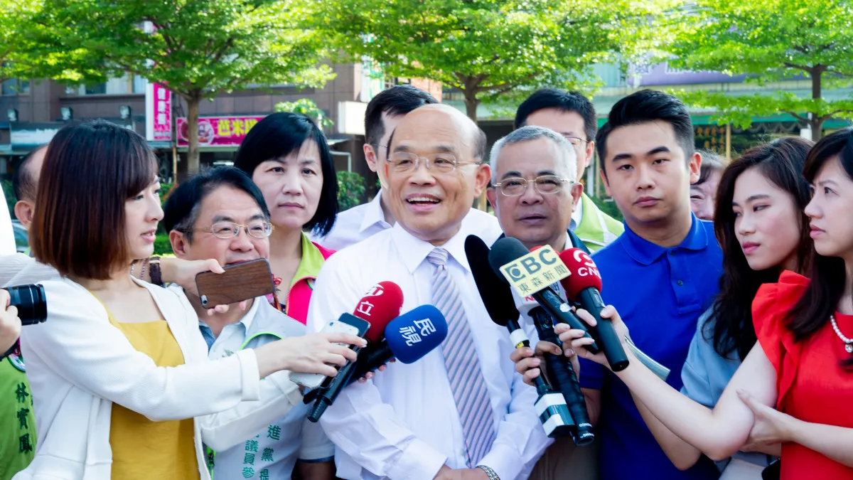 針對媒體提問「雙北白綠合作」,新北市長參選人蘇貞昌3日直接否認,指「現在沒有談到這種事。」(資料照,蘇貞昌辦公室提供)