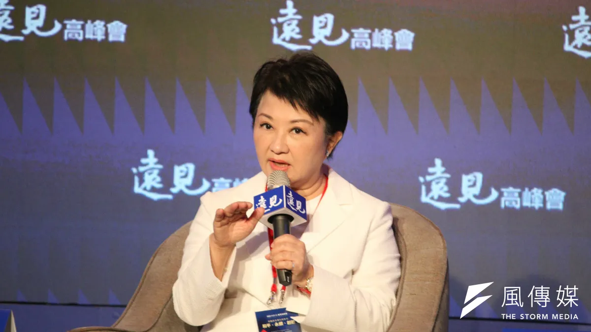台中市長盧秀燕18日出席2023遠見高峰會「女性跨域,闖出影響力」專題論壇,細述自己作為女性從從政30年來的心路歷程。(鍾秉哲攝)