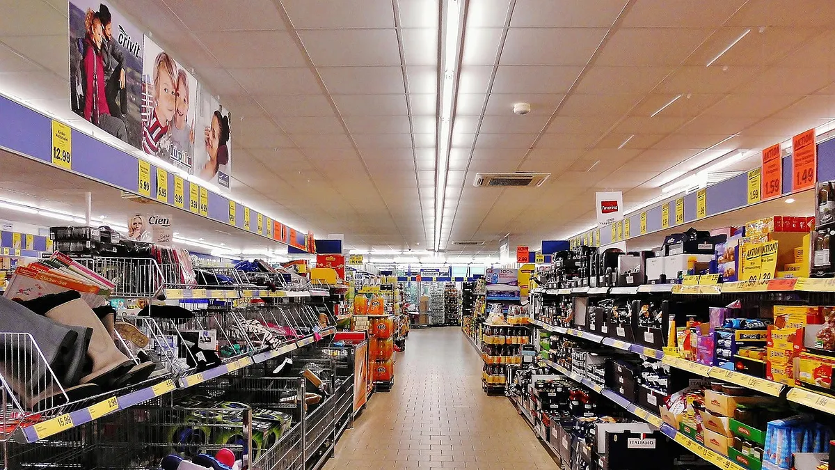 日本の名高いりんご飴専門店「東京林檎製飴所」のオーナー池田喬俊氏が、台湾で「台糖一号砂糖」を20袋購入。帰国時にはその見た目が麻薬に見えるとして税関で止められた経験が話題となっている。(イメージ図/pixabayより) 日本の名高いりんご飴専門店「東京林檎製飴所」のオーナー池田喬俊氏が、台湾で「台糖一号砂糖」を20袋購入。帰国時にはその見た目が麻薬に見えるとして税関で止められた経験が話題となっている。(イメージ図/pixabayより)