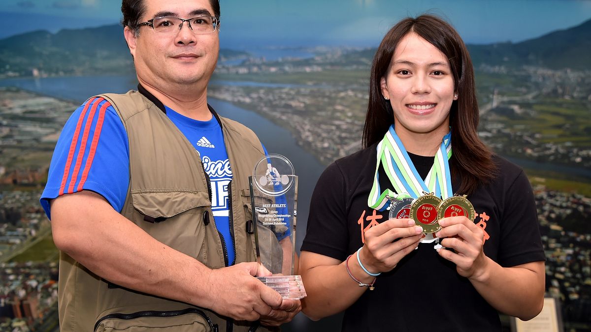 郭婞淳教練林敬(左)能在臉書上砲轟國訓中心伙食差。(台北市政府觀光傳播局提供) 郭婞淳教練林敬(左)能在臉書上砲轟國訓中心伙食差。(台北市政府觀光傳播局提供)