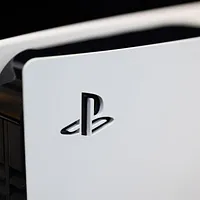 次世代機「PS6」開発着手の噂も浮上。写真は現行機種のPS5。(AP通信) 次世代機「PS6」開発着手の噂も浮上。写真は現行機種のPS5。(AP通信)