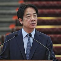 頼清徳総統は13日、「国安高層会議後の記者会見」に出席し、中国を「境外敵対勢力」と位置づける発言をした。これを受け、陸委員会は一連の中国籍配偶者(陸配)や公務員に関する措置を発表した。(写真/柯承恵撮影) 頼清徳総統は13日、「国安高層会議後の記者会見」に出席し、中国を「境外敵対勢力」と位置づける発言をした。これを受け、陸委員会は一連の中国籍配偶者(陸配)や公務員に関する措置を発表した。(写真/柯承恵撮影)