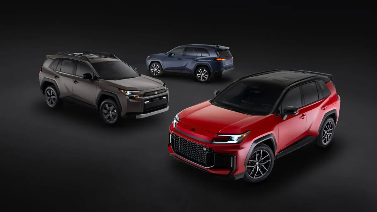 Toyota RAV4第六代大改款發表!新外觀三種風格一次看:都會、越野、運動全方位升級,預計今年日本率先上市,台灣要等明年!