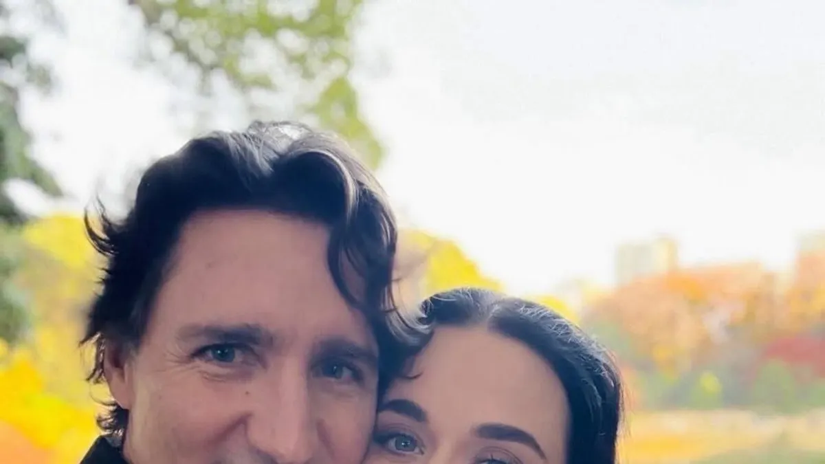 凱蒂佩芮將她與加拿大前總理杜魯道的貼臉甜蜜照放上IG,疑似官宣兩人關係。(凱蒂佩芮IG) 凱蒂佩芮將她與加拿大前總理杜魯道的貼臉甜蜜照放上IG,疑似官宣兩人關係。(凱蒂佩芮IG)