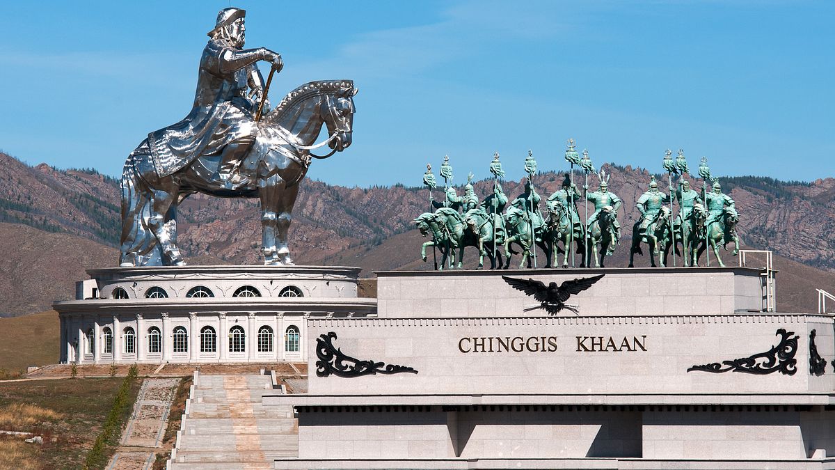 蒙古首都烏蘭巴托(Ulaanbaatar),成吉思汗雕像(Zazaa Mongolia@Wikipedia / CC BY-SA 4.0) 蒙古首都烏蘭巴托(Ulaanbaatar),成吉思汗雕像(Zazaa Mongolia@Wikipedia / CC BY-SA 4.0)