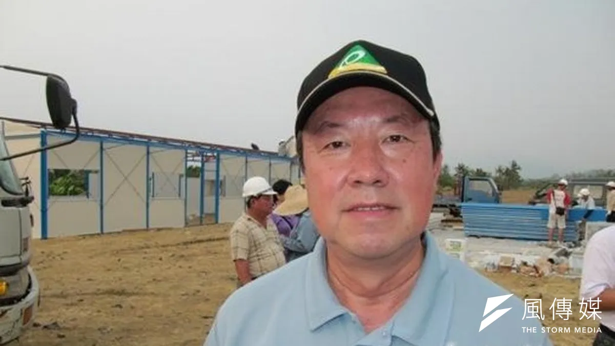 葉世文之所以能轉任桃園縣副縣長,桃園選出的立委陳根德坦承,是由他向桃園縣縣長吳志揚推薦。(中評社)