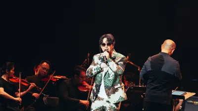 金曲歌王蕭煌奇一連演唱〈感謝你愛我〉、〈好好先生〉、〈只能勇敢〉等多首膾炙人口的代表作。(圖/新北市文化局提供)