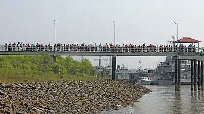 2020年12月,孟加拉當局啟動重新安置計劃,已將1600名羅興亞難民送往巴贊查爾島。(AP)