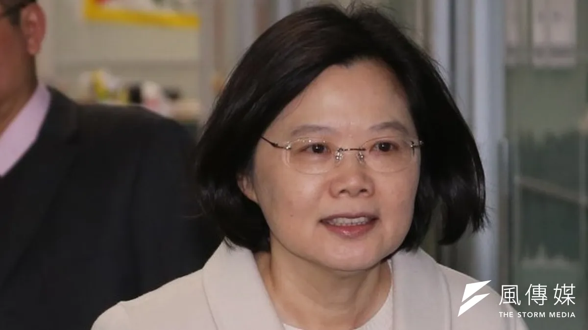 蔡英文15日終於宣布參選黨主席,圖為蔡出席民進黨中國事務委員會。(余志偉攝)