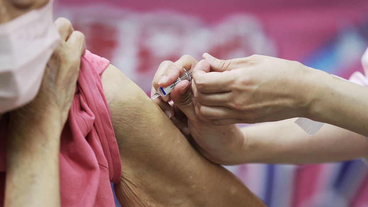 流感增42例重症、10死!30多歲男染疫「併發腦出血休克」 送醫住院2周亡