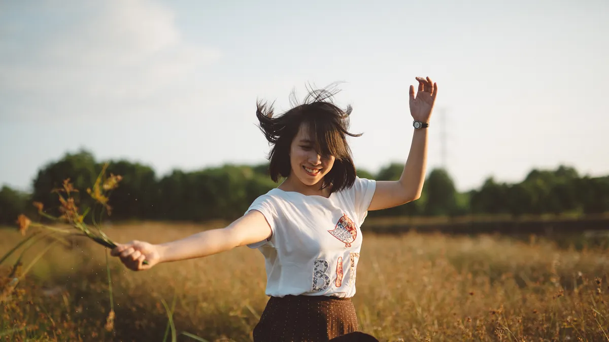 只要願意,任何人都能是自己最好的朋友。(圖/Bảo-Quân_Nguyễn@Unsplash) 只要願意,任何人都能是自己最好的朋友。(圖/Bảo-Quân_Nguyễn@Unsplash)