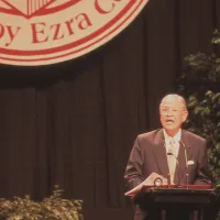 前總統李登輝不認為,台海危機與他1995年訪問美國有關。圖為李登輝1995年訪問美國康乃爾大學,並發表〈民之所欲,常在我心〉演說。(新新聞資料照) 前總統李登輝不認為,台海危機與他1995年訪問美國有關。圖為李登輝1995年訪問美國康乃爾大學,並發表〈民之所欲,常在我心〉演說。(新新聞資料照)