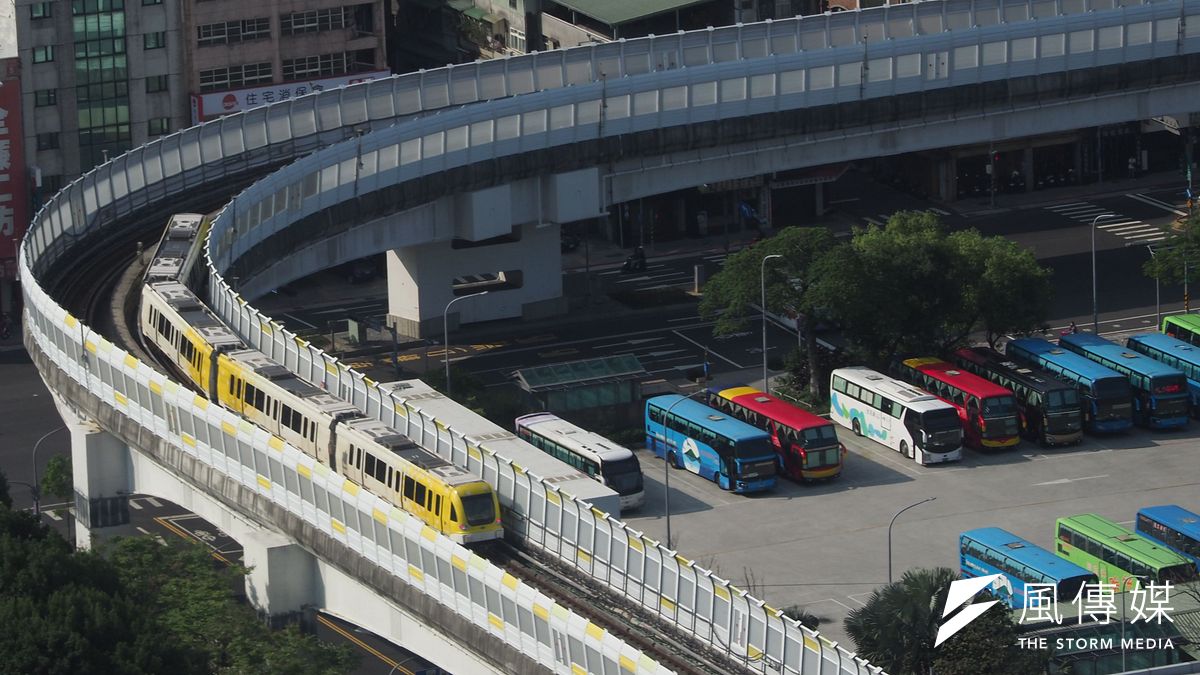 捷運買房是主流,板南線末站的頂埔站是板南線上房價最親民的站點,機能佳且人口多,所以房價拉抬力道強。(圖片來源/柯承惠攝) 捷運買房是主流,板南線末站的頂埔站是板南線上房價最親民的站點,機能佳且人口多,所以房價拉抬力道強。(圖片來源/柯承惠攝)