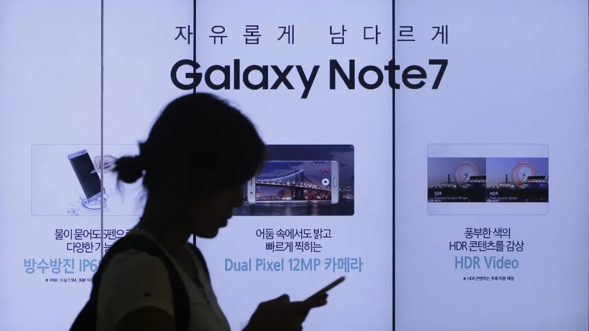 三星Galaxy Note7手機因電池問題,引發多起燃燒、爆炸意外。(AP)