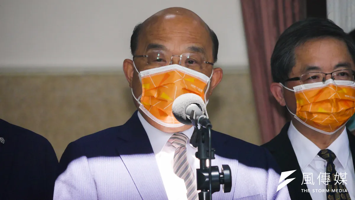 行政院長蘇貞昌赴立法院施政報告及備詢,於入場前受訪。(蔡親傑攝)