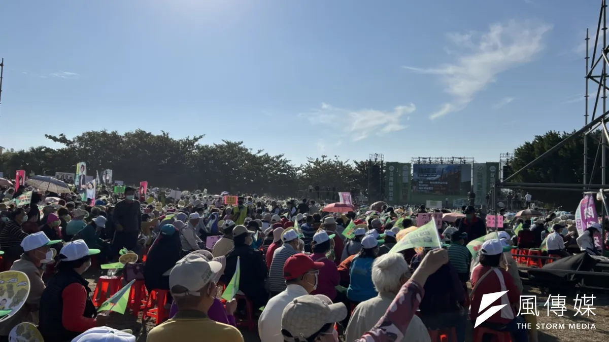台南市12日舉辦超過3萬人的超大型公投說明會,正副總統蔡英文、賴清德、行政院長蘇貞昌都將到場。(黃信維攝)