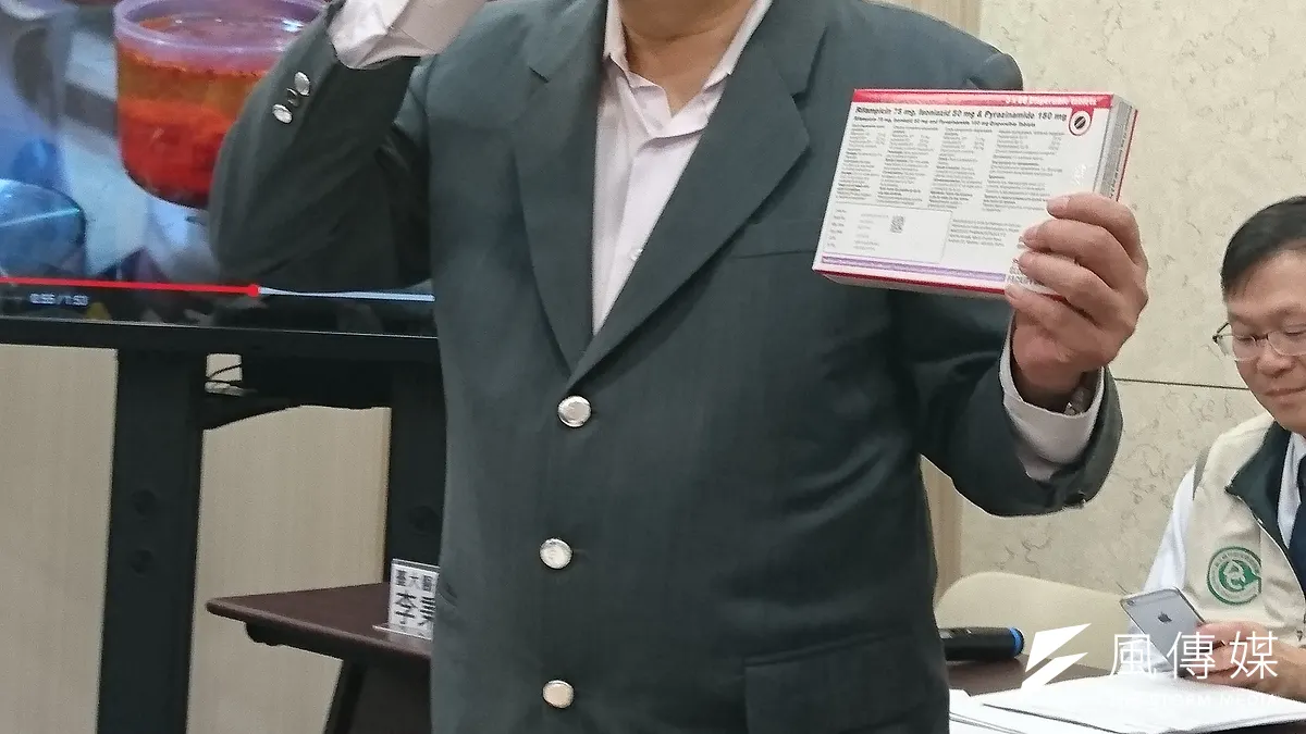 中央疫情指揮中心諮詢委員李秉穎批中時記者「無知、愚蠢、無恥」,並向其建議中共發生的事應該去問中國。(資料照,黃天如攝) 中央疫情指揮中心諮詢委員李秉穎批中時記者「無知、愚蠢、無恥」,並向其建議中共發生的事應該去問中國。(資料照,黃天如攝)