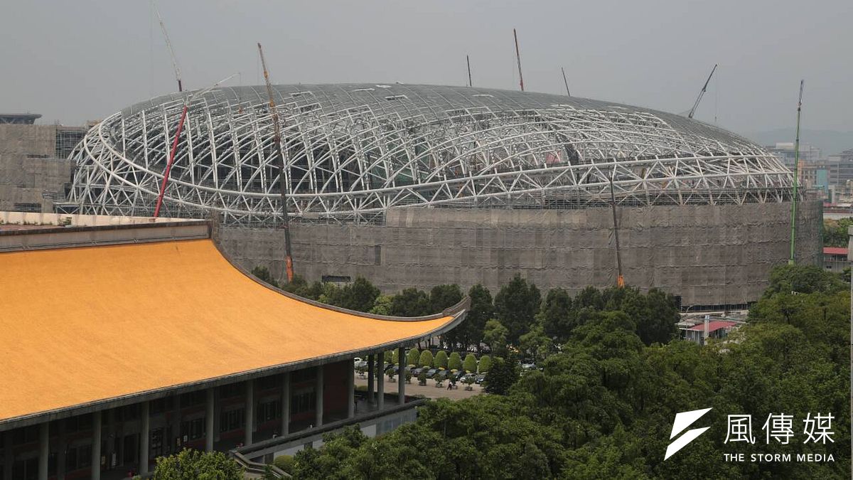 遠雄16日下午召開記者會,表示對安檢結果無法接受,將依照興建營運契約及法律程序持續進行大巨蛋工程。(余志偉攝) 遠雄16日下午召開記者會,表示對安檢結果無法接受,將依照興建營運契約及法律程序持續進行大巨蛋工程。(余志偉攝)