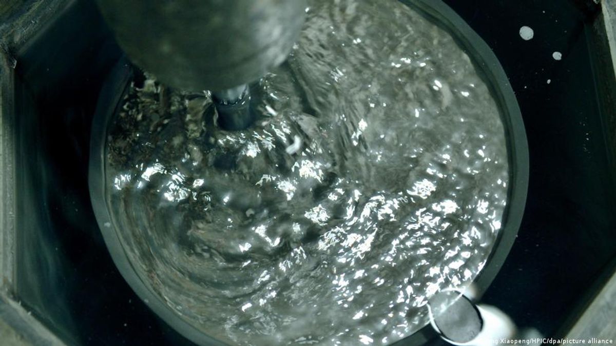 本周一,中國商務部宣布對製造高性能芯片所需的金屬鎵、鍺相關物項實施出口管制。出口管制從8月1日開始執行。這兩種戰略金屬都在哪些地方生產,具有哪些用途? 本周一,中國商務部宣布對製造高性能芯片所需的金屬鎵、鍺相關物項實施出口管制。出口管制從8月1日開始執行。這兩種戰略金屬都在哪些地方生產,具有哪些用途?