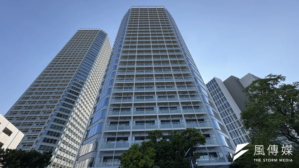 東京二子玉川的住宅大樓。東京都中古公寓掛牌價8月出現28個月來首次下跌,出租市場租金卻仍在上漲。(溫芳瑜攝)