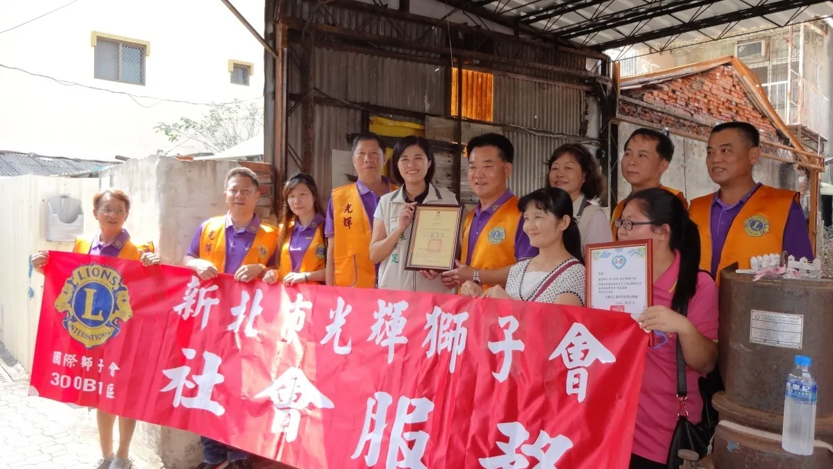 行善團為弱勢火災戶修屋 一家七口有家歸