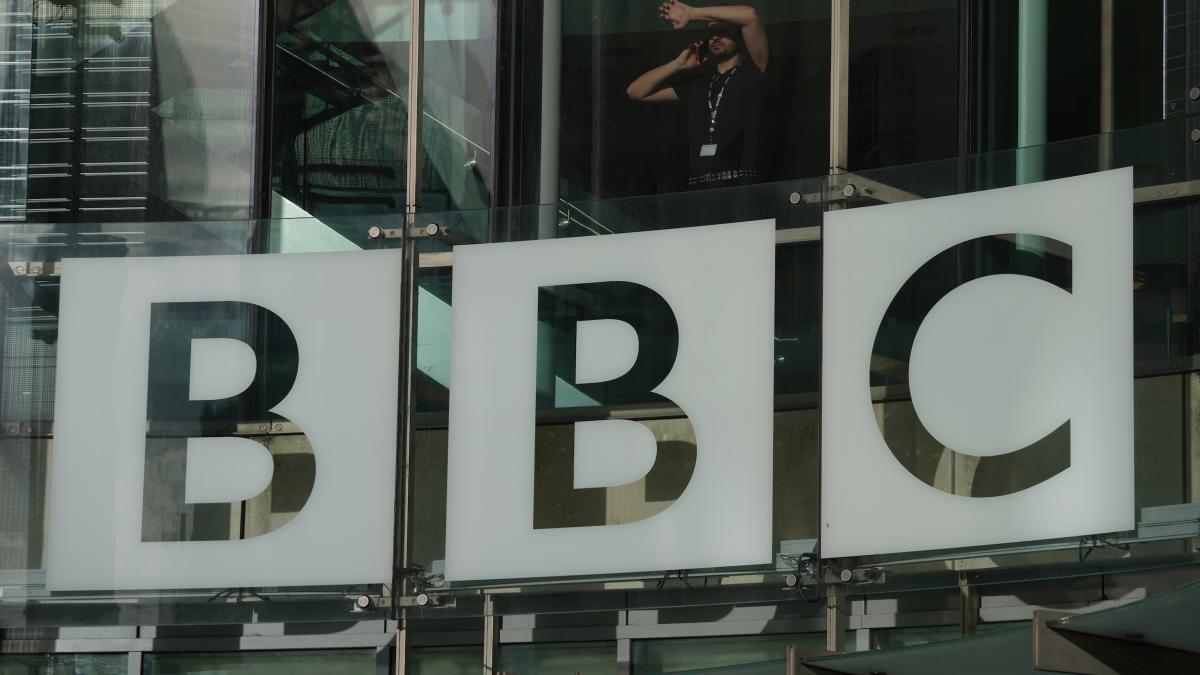 BBC也爆大裁員,目標省下5億英鎊!預計砍掉550個職位,工會怒批「沉重打擊」